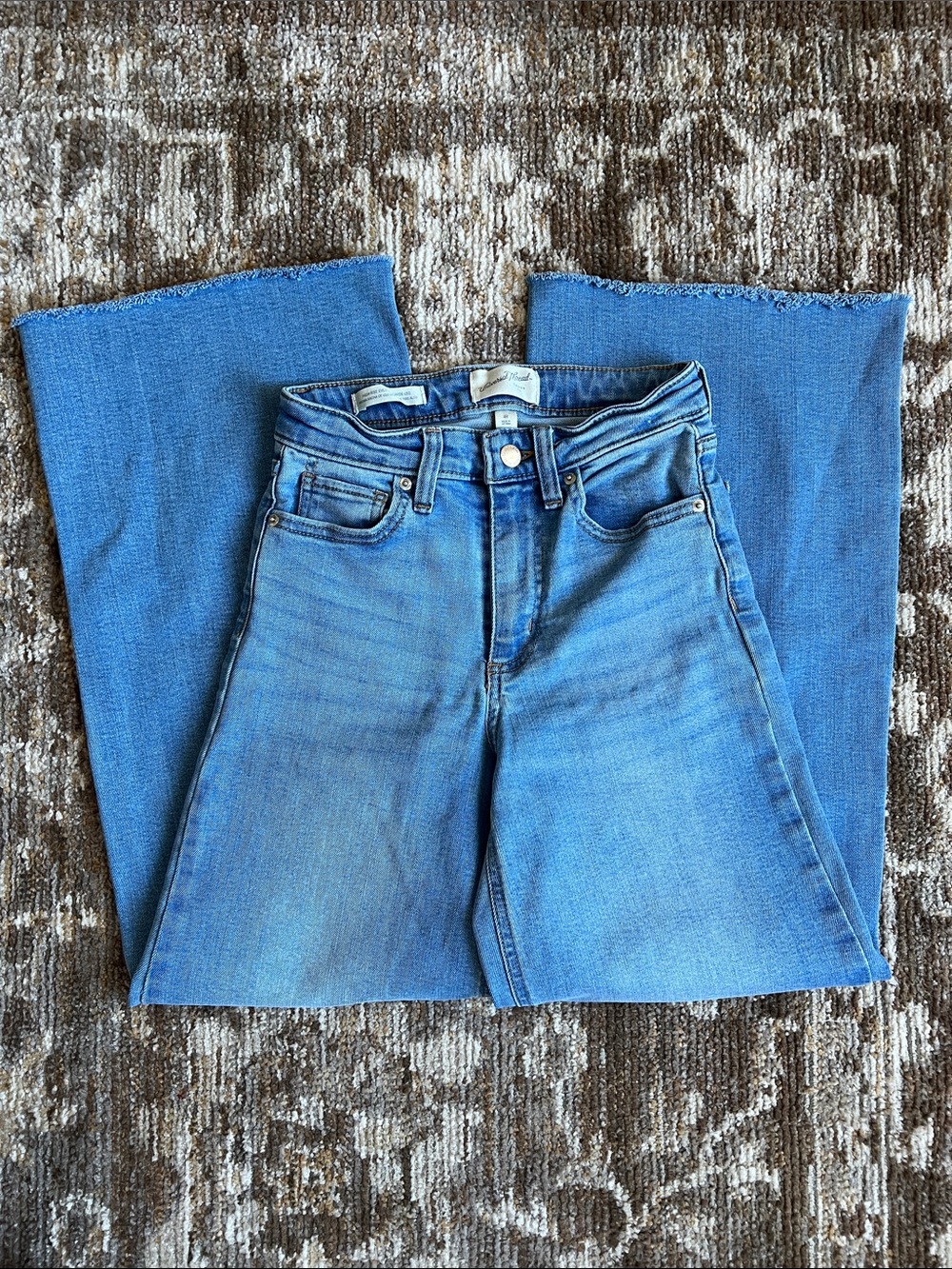 Universal Thread Light Blue Wide Leg Jeans - Picture 2 of 4